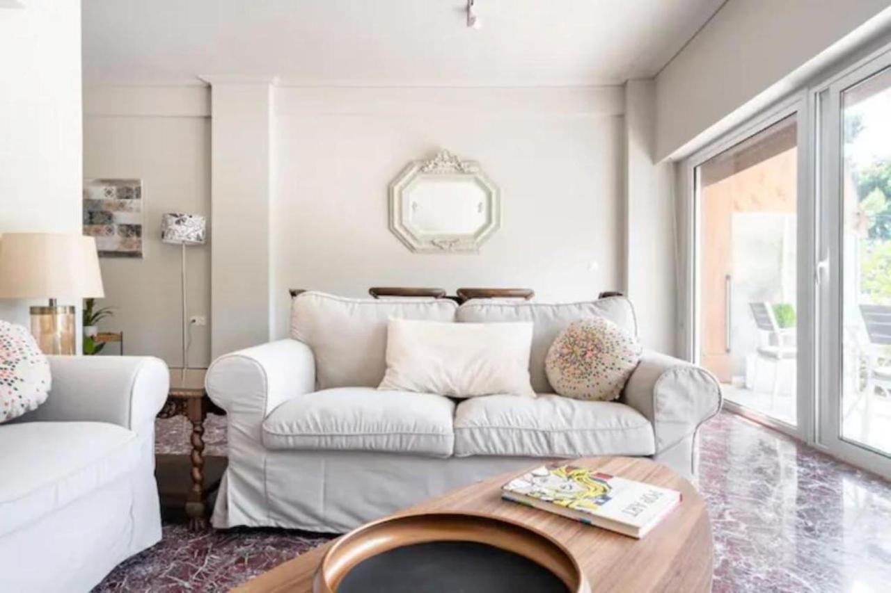 Flisvos Marina Refurbished Apartment アテネ エクステリア 写真