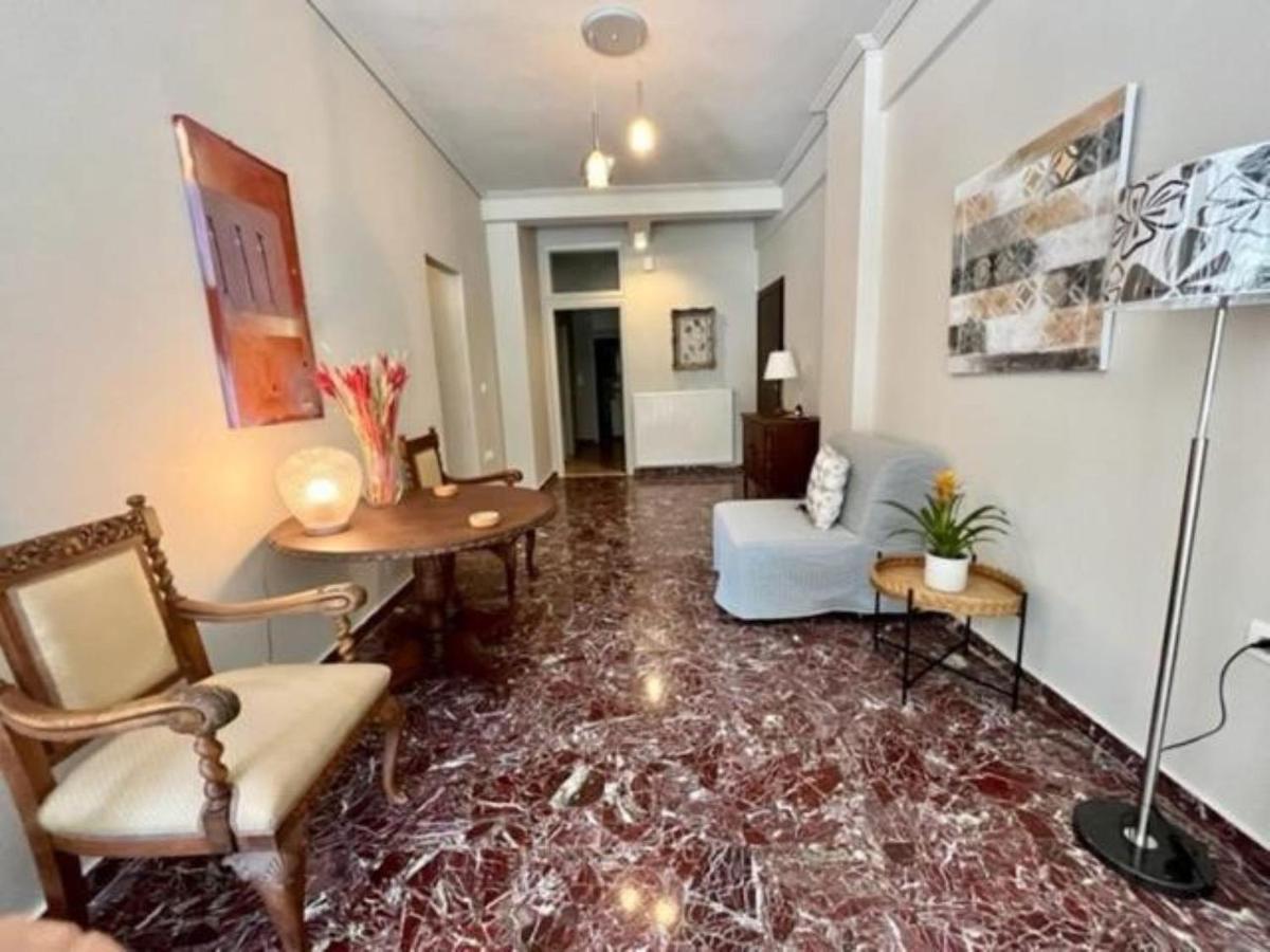 Flisvos Marina Refurbished Apartment アテネ エクステリア 写真