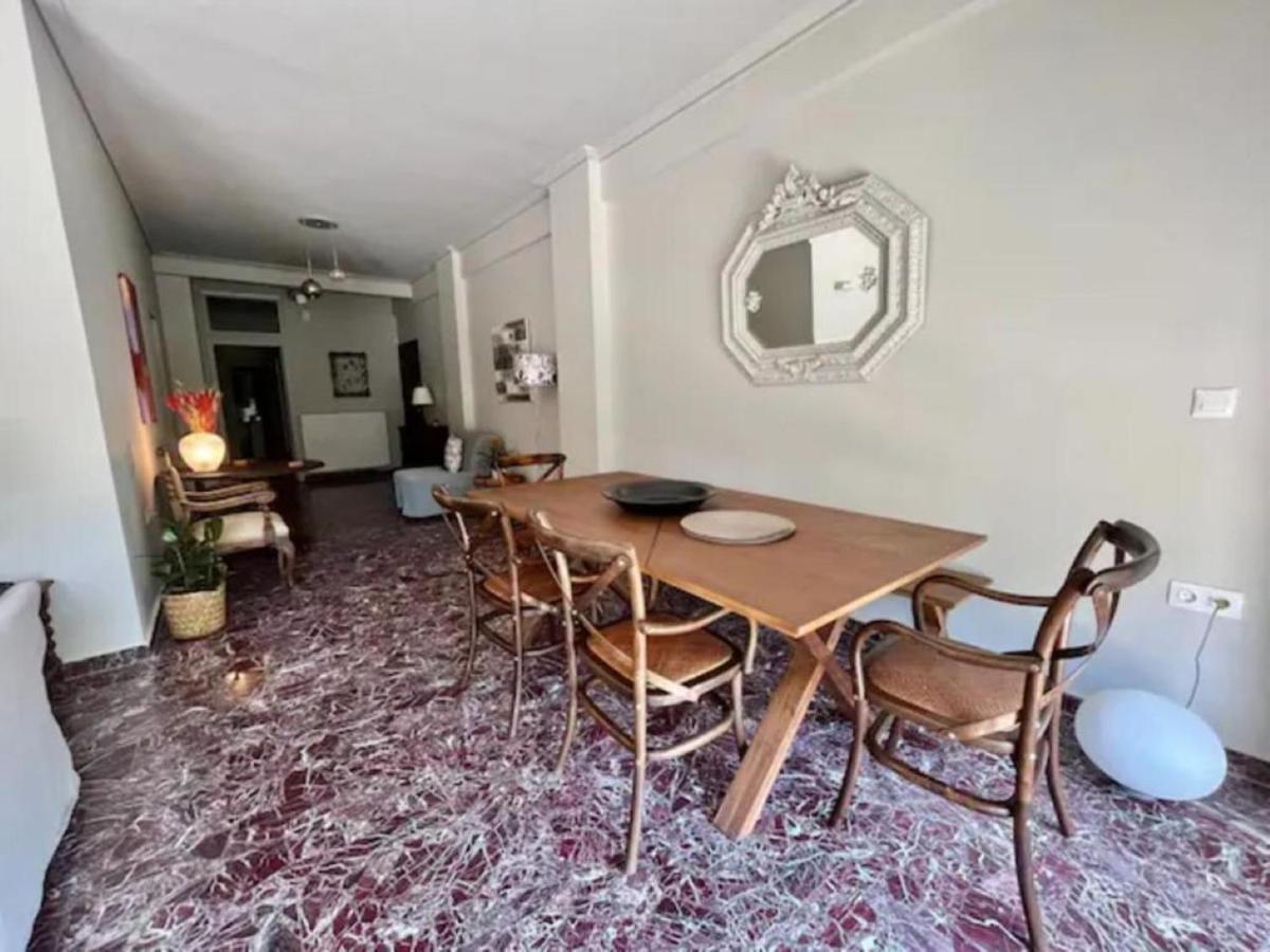 Flisvos Marina Refurbished Apartment アテネ エクステリア 写真